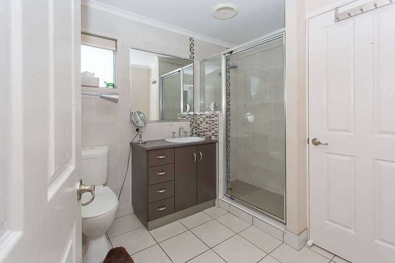 5 Herrigan Street, Glenella - Thumbnail 2
