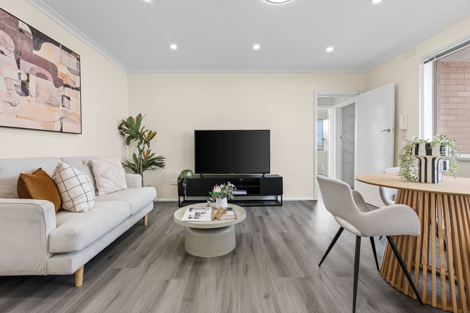 6/22 Hunter Street,
                        
                    
                    
                        
                            Malvern, Malvern - Image 1