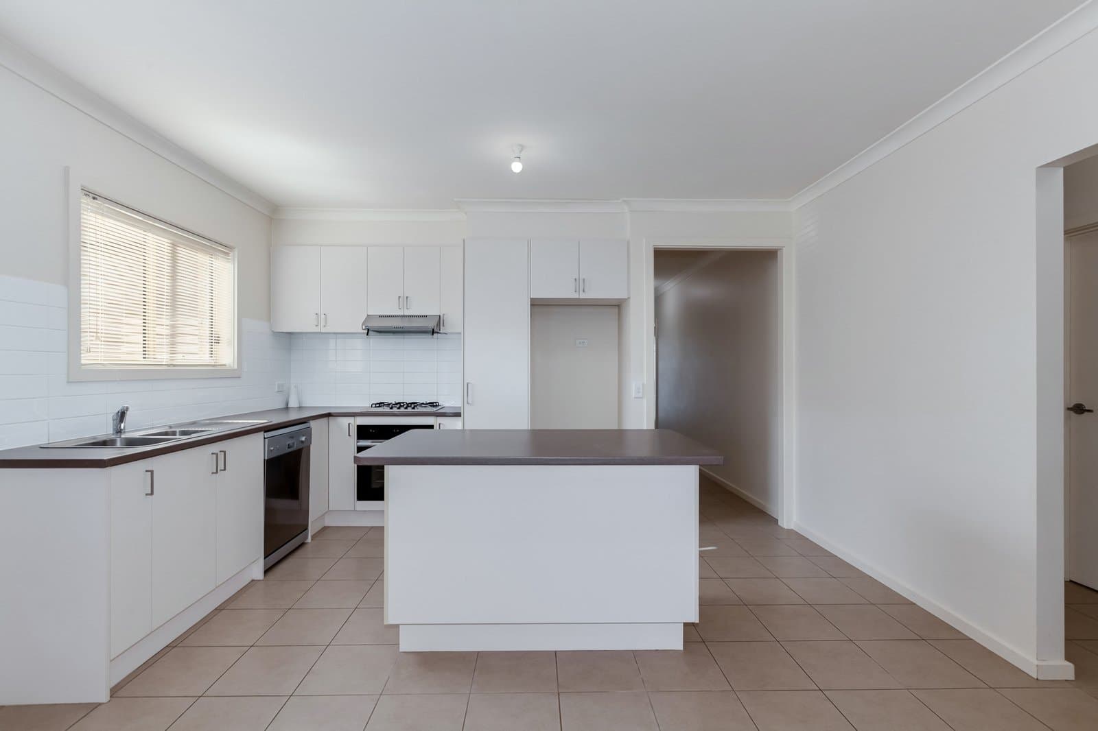 5/5 Eden Place,
                        
                    
                    
                        
                            Wallan, Wallan - Thumbnail 5
