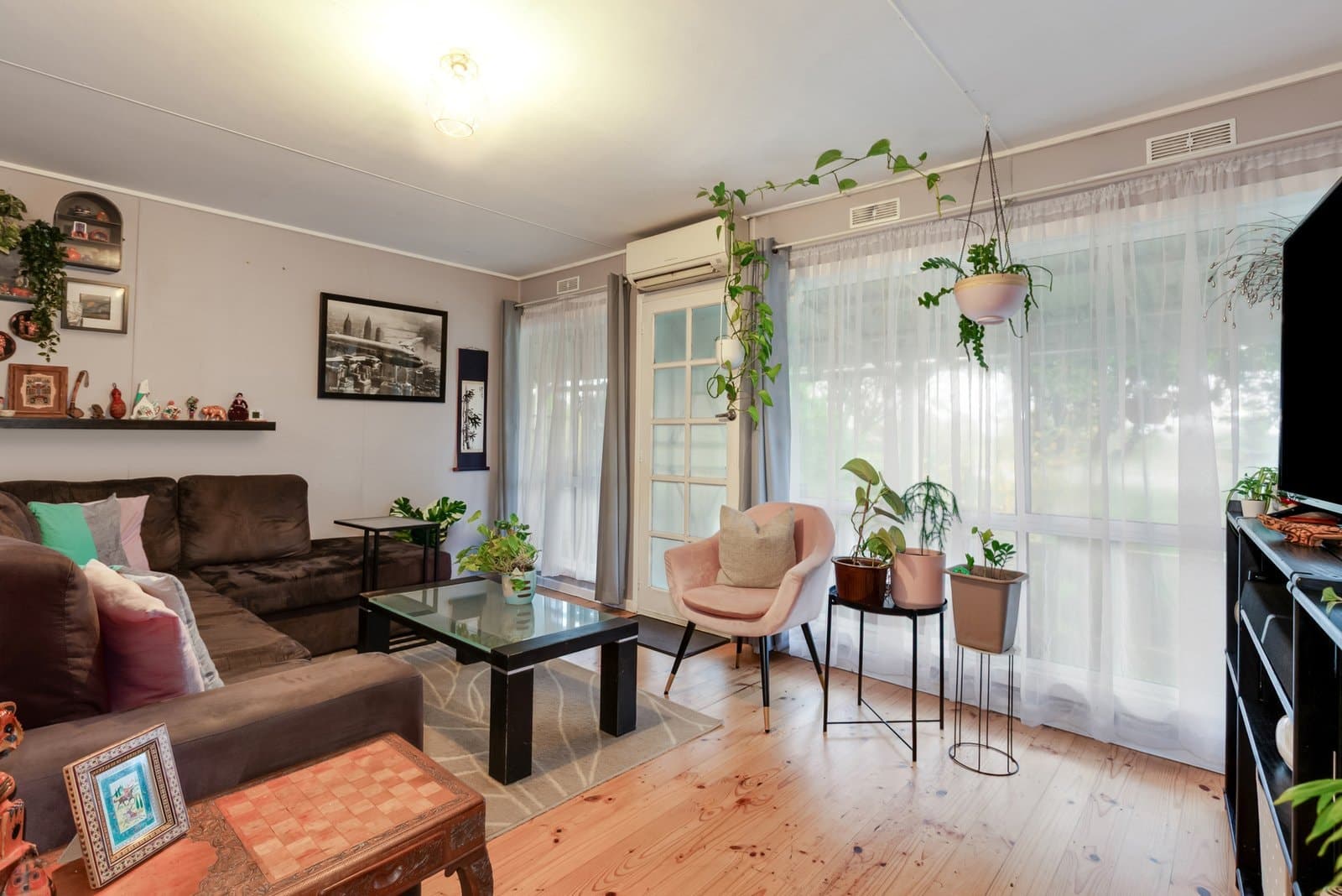 41 White Street,
                        
                    
                    
                        
                            Kilmore, Kilmore - Thumbnail 2