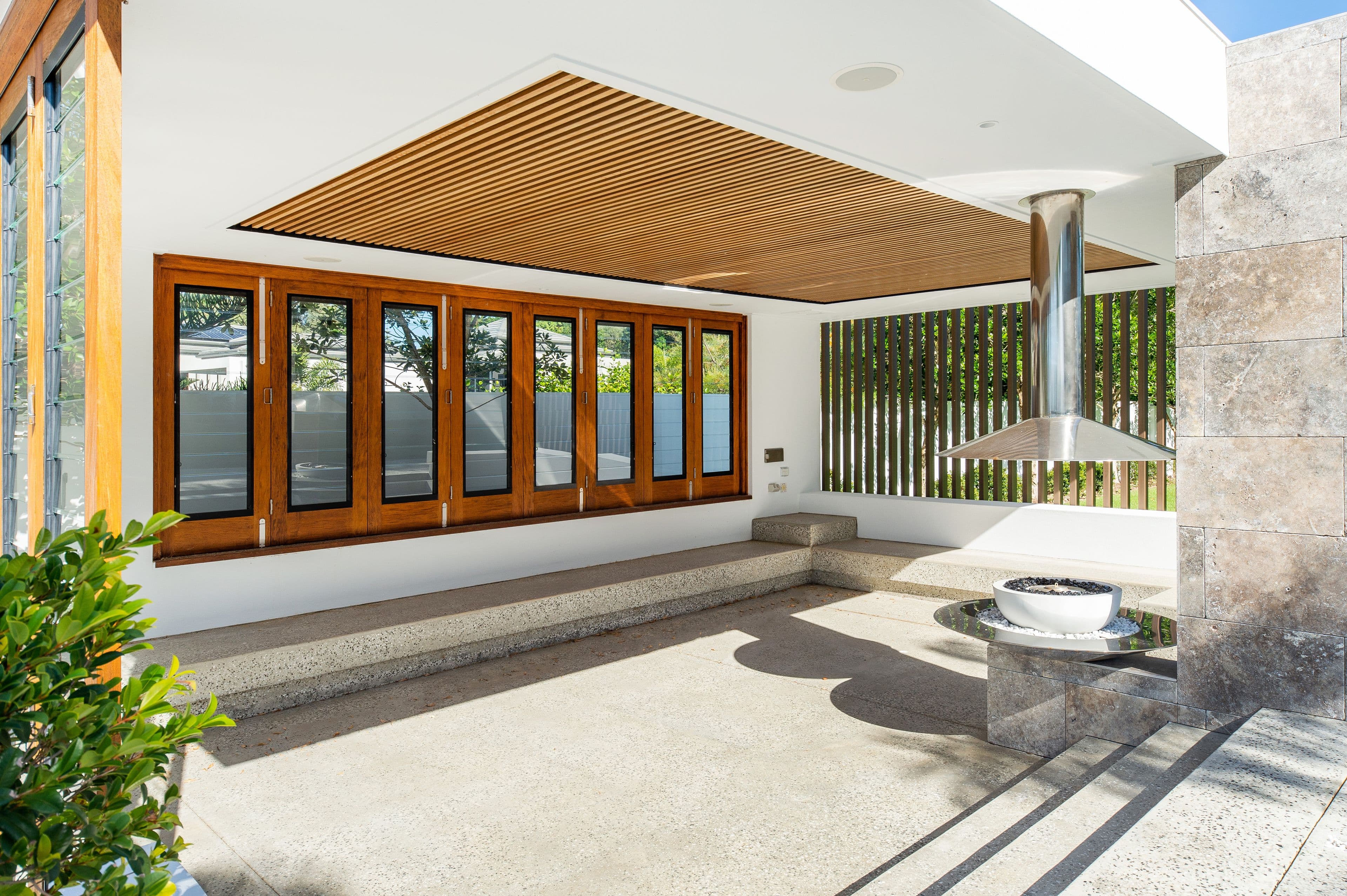 1019 Edgecliff Drive, Sanctuary Cove QLD 4212, Sanctuary Cove - Thumbnail 3