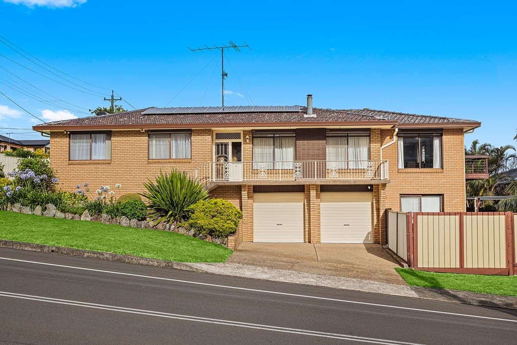 33 Girvan Crescent, Corrimal - Image 1