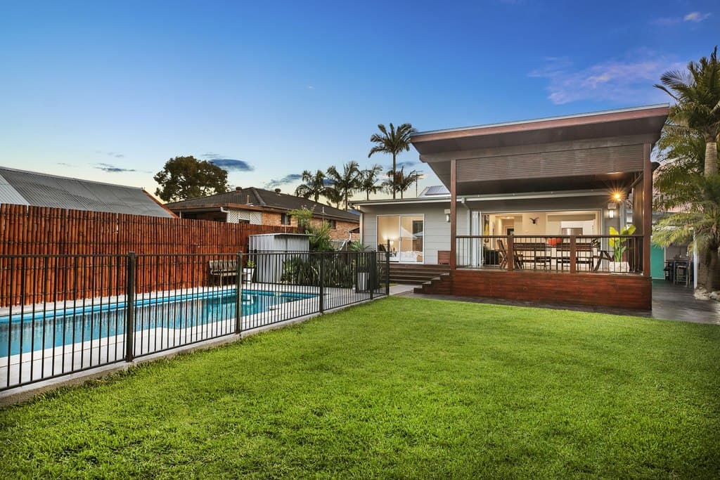 4 Venice Street, Long Jetty - Image 1