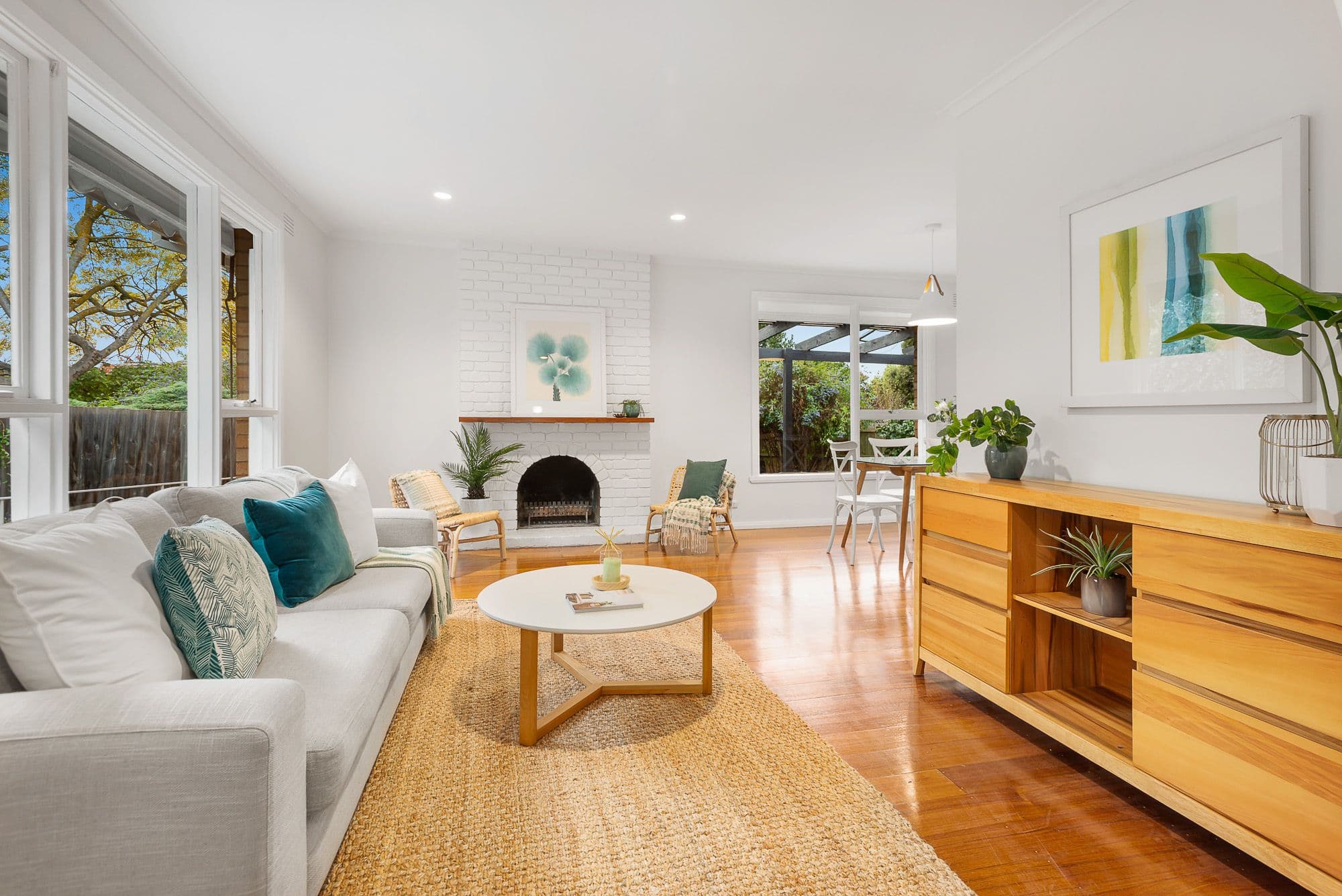21 Paramount Avenue, Blackburn South VIC 3130, Blackburn South - Thumbnail 2