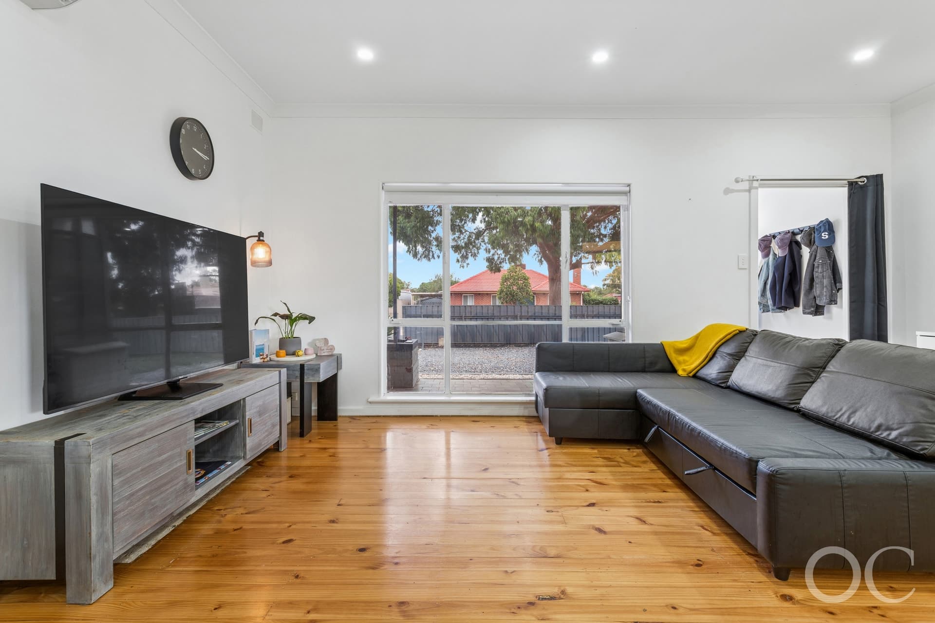 7 Collins Street, Elizabeth Downs - Thumbnail 2
