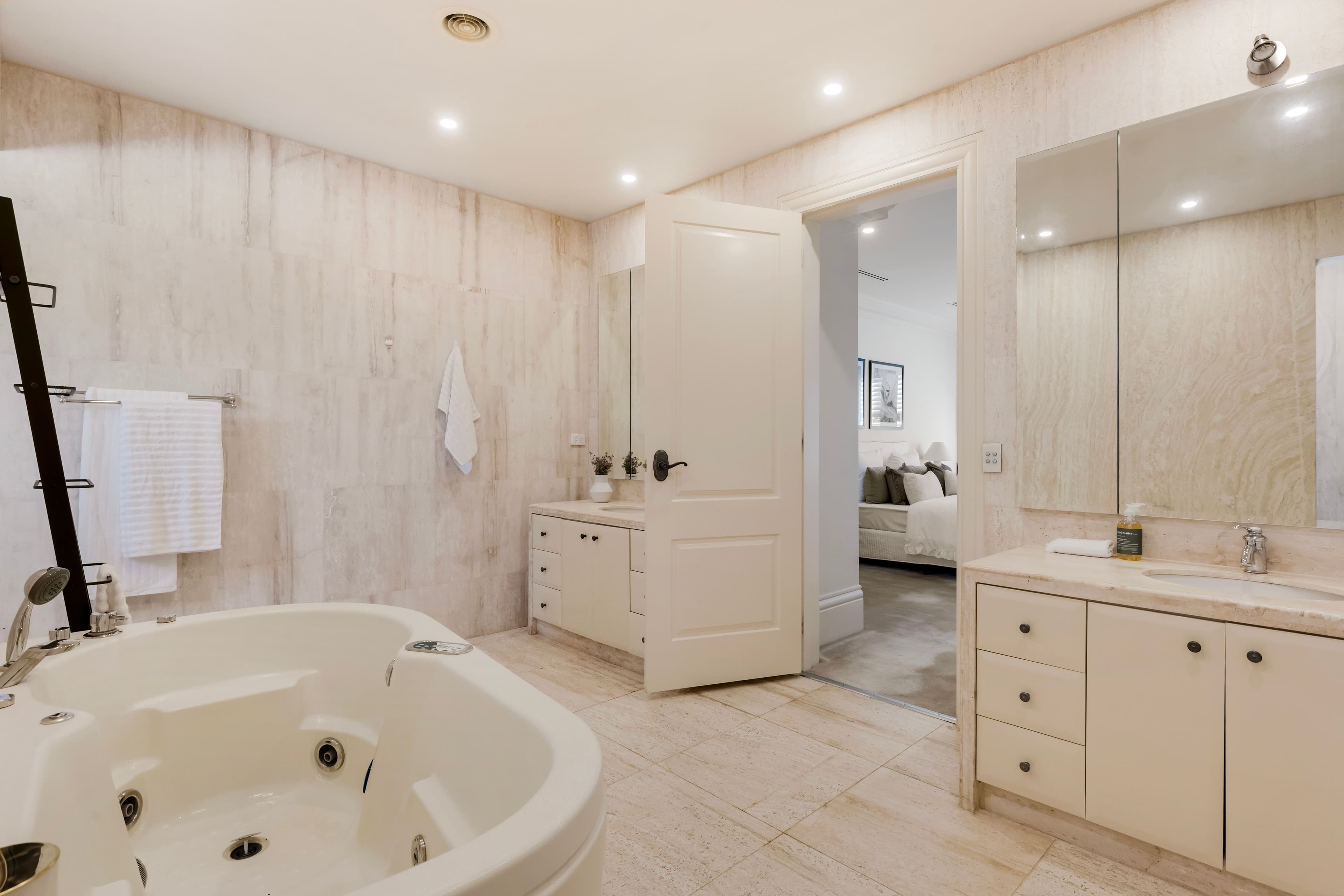 164 Mont Albert Road, Canterbury VIC 3126, Canterbury - Thumbnail 8