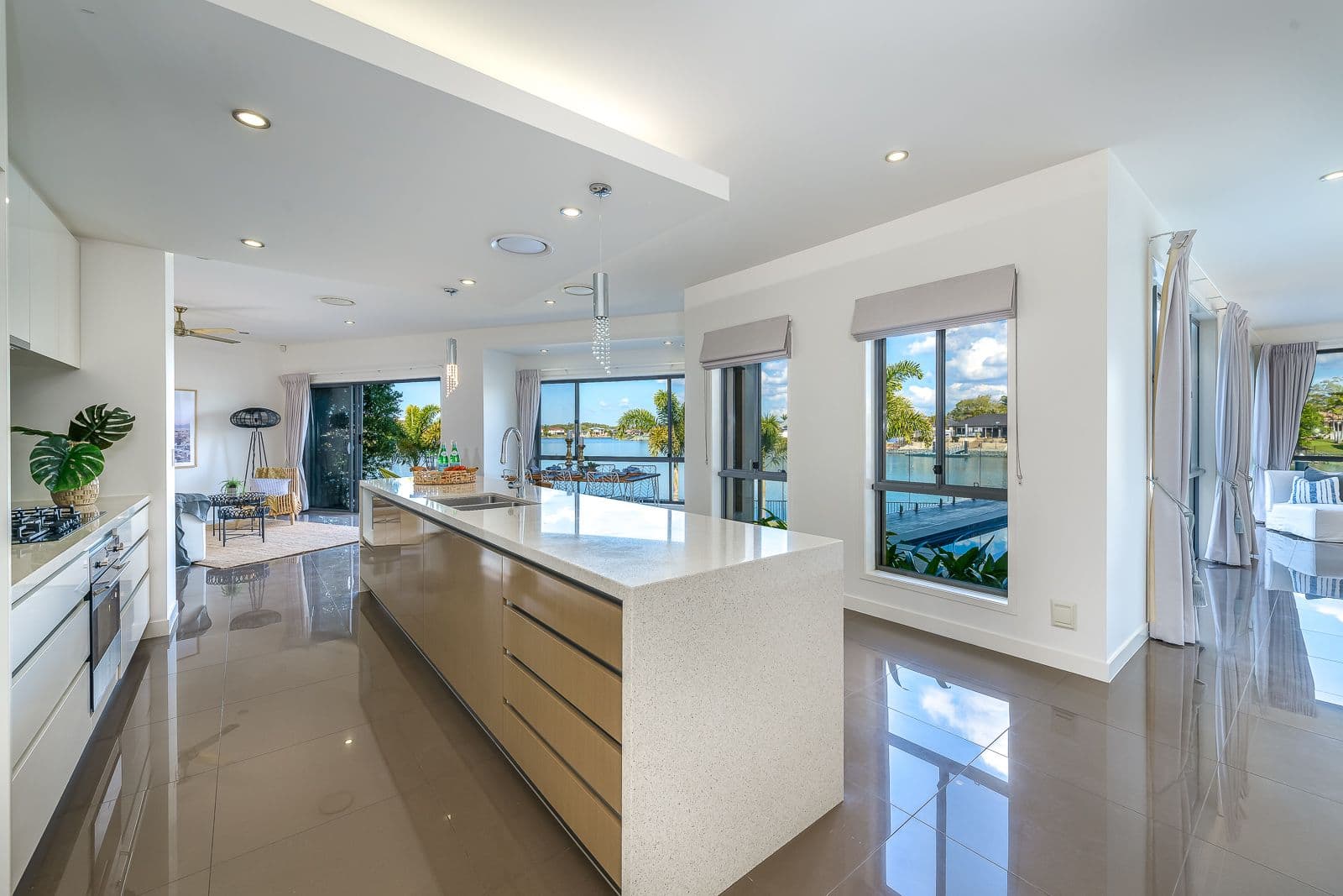 142 The Peninsula, Helensvale QLD 4212, Helensvale - Thumbnail 4