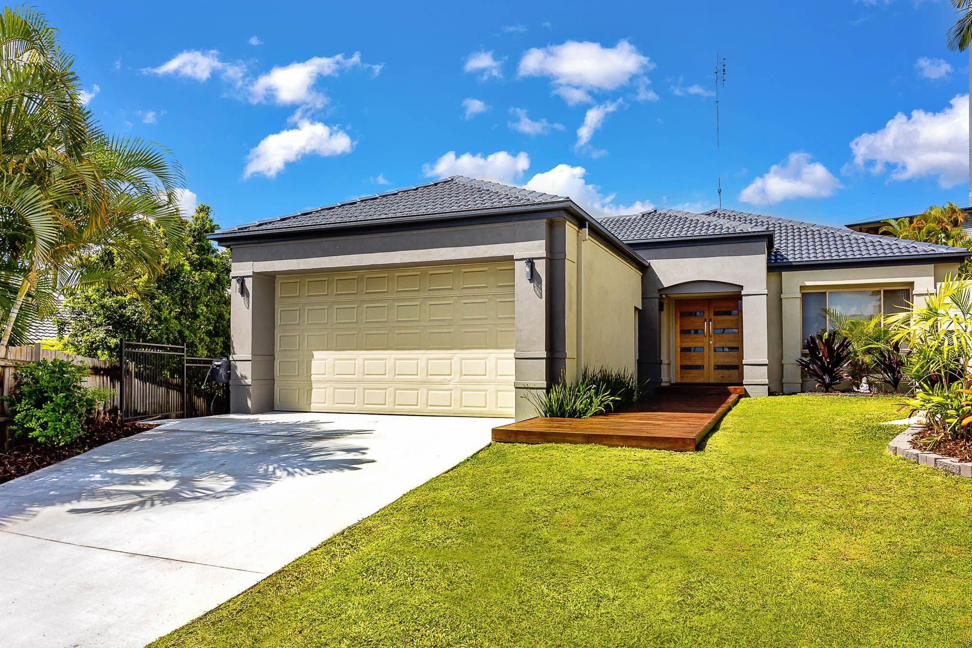 5 Berkley Court, Highland Park QLD 4211, Highland Park - Image 1