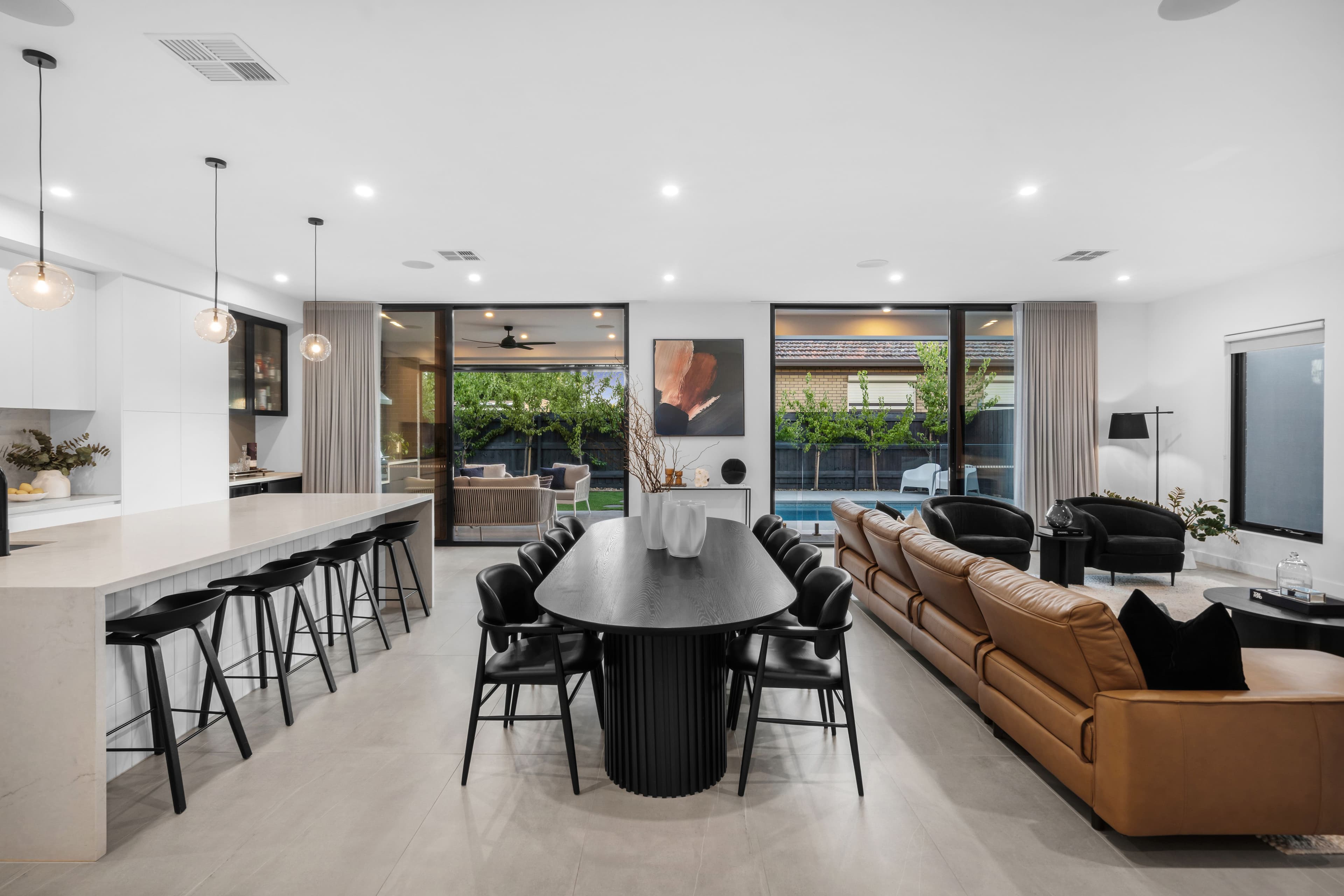 53 Dumbarton Street, Reservoir VIC 3073, Reservoir - Thumbnail 3