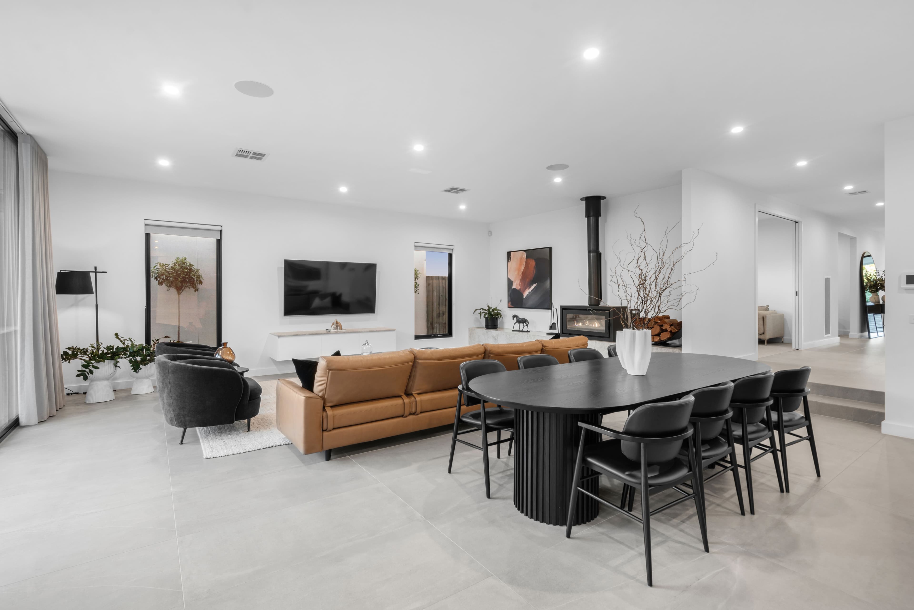 53 Dumbarton Street, Reservoir VIC 3073, Reservoir - Thumbnail 5