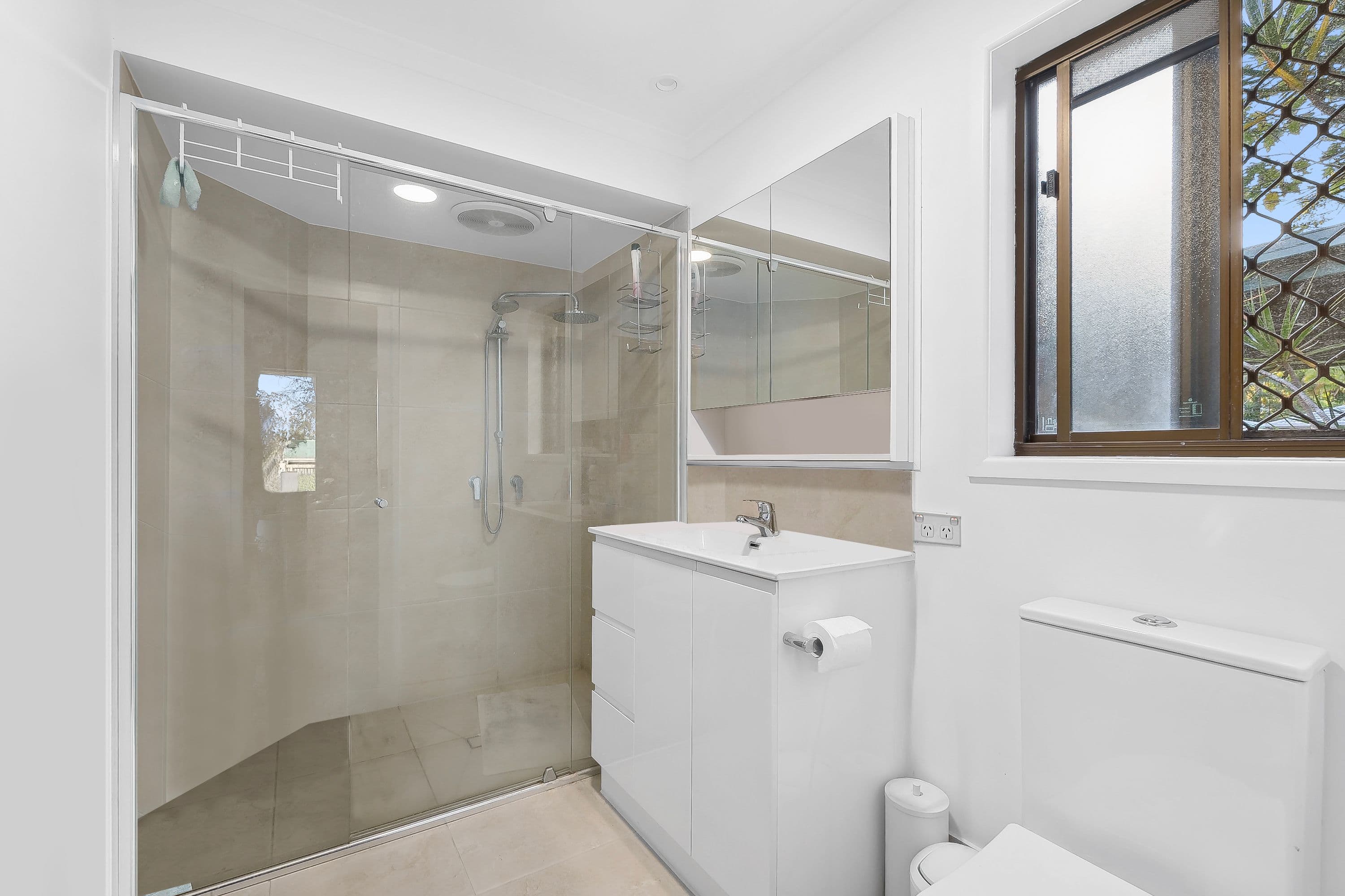 79 Ware Drive, Currumbin Waters QLD 4223, Currumbin Waters - Thumbnail 7