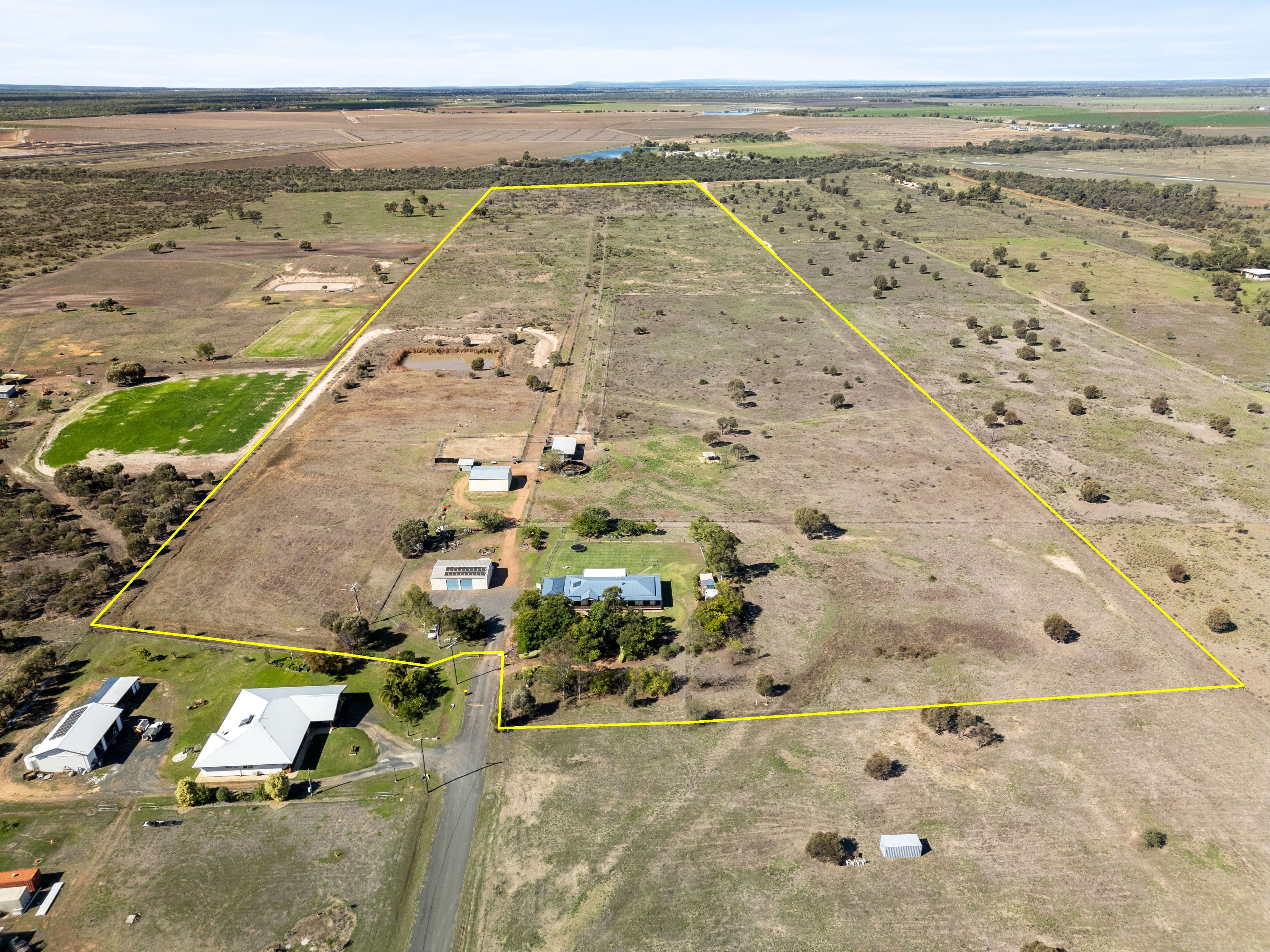 12 Edgewood Drive, Emerald QLD 4720, Emerald - Thumbnail 5