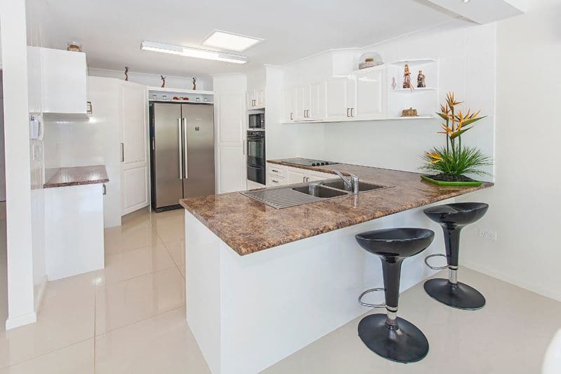 78 Clear Island Road, BROADBEACH WATERS QLD 4218, Broadbeach Waters - Thumbnail 8