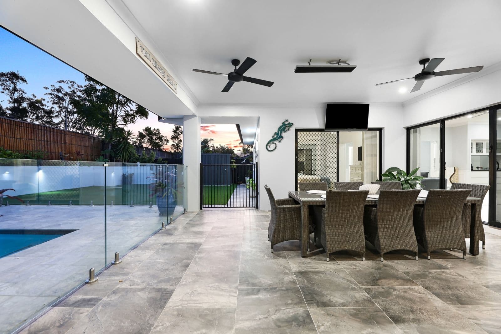 19 Ontario Court, Oxenford QLD 4210, Oxenford - Thumbnail 5