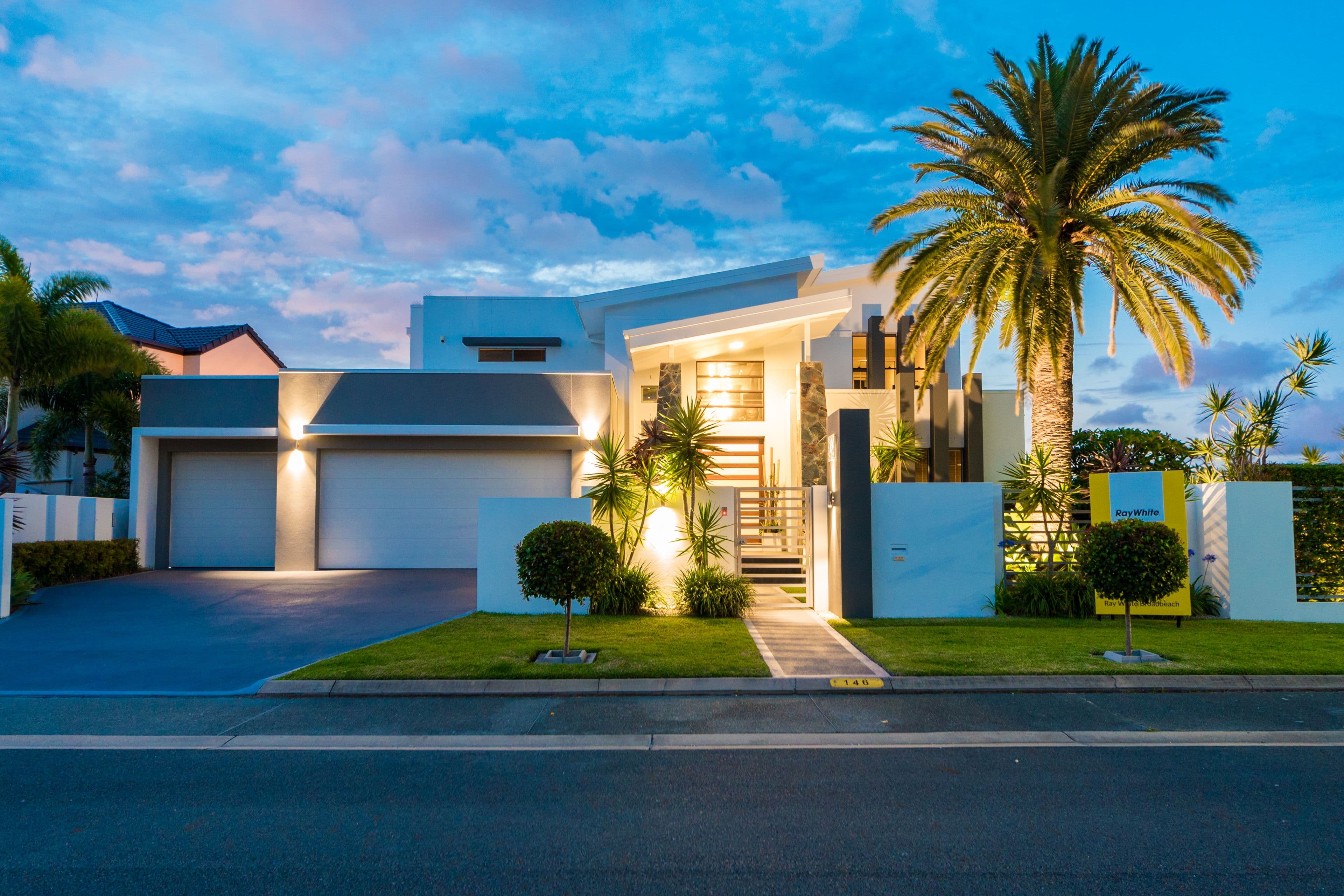 146 Sir Bruce Small Boulevard, Benowa Waters QLD 4217, Benowa - Thumbnail 3