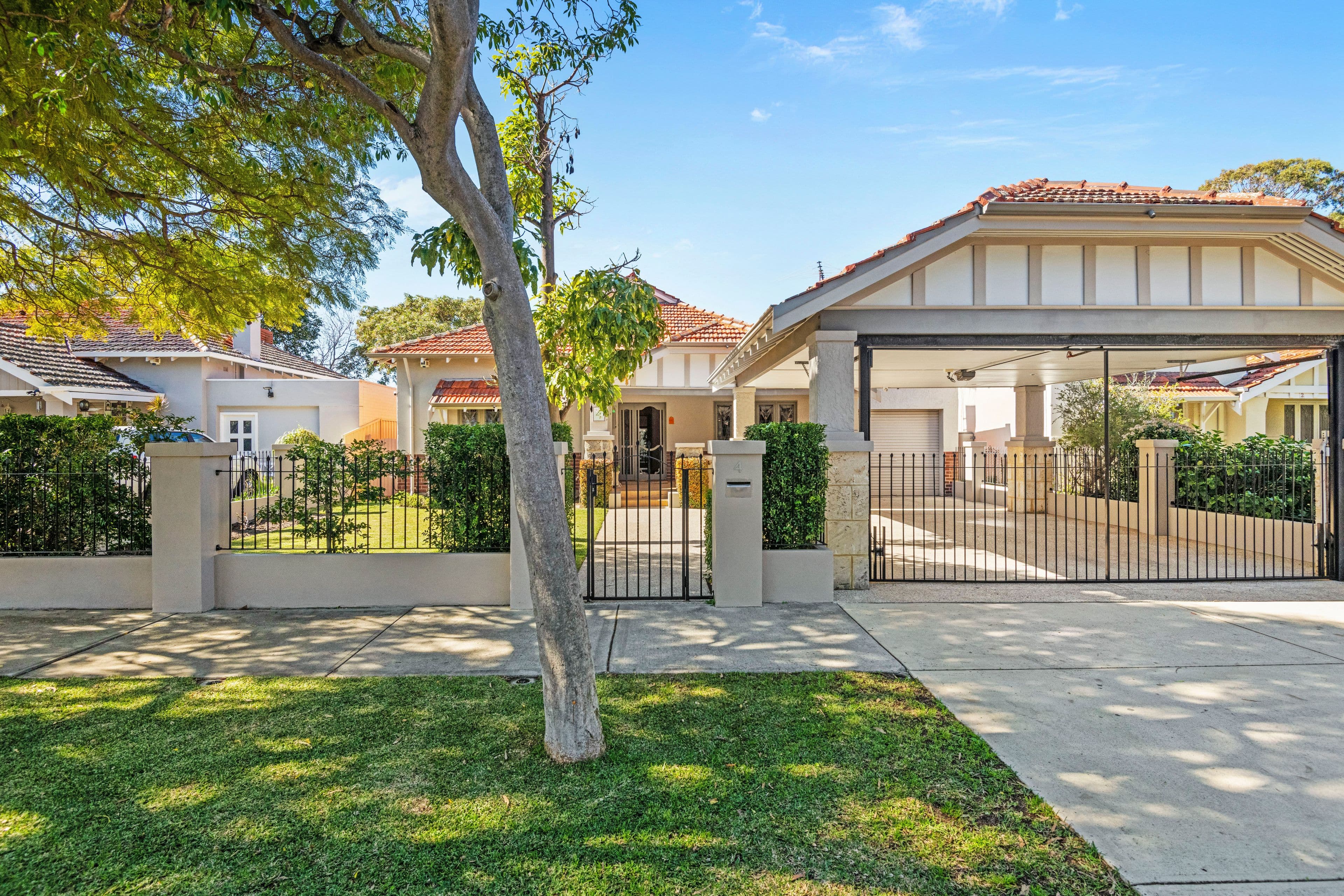 4 Holland Street, Wembley WA 6014, Wembley - Image 1