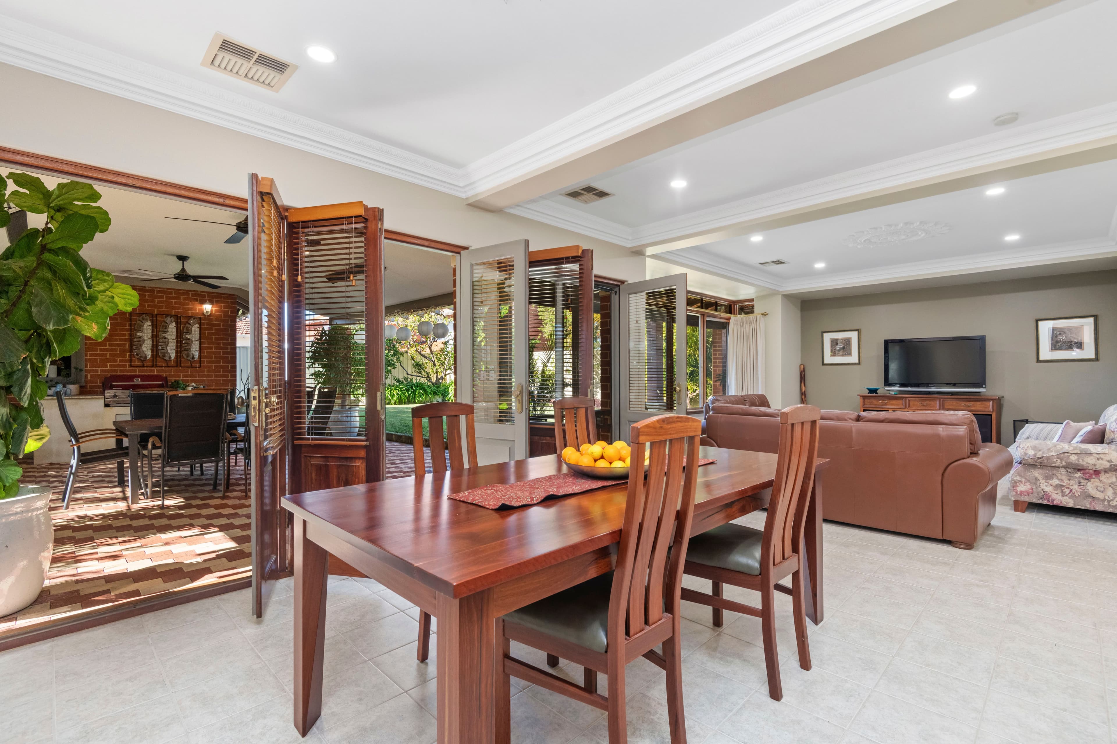4 Holland Street, Wembley WA 6014, Wembley - Thumbnail 3