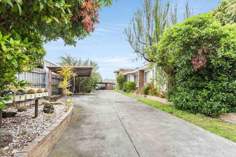 2 Ashmore Avenue, Mordialloc VIC 3195, Mordialloc - Thumbnail 2