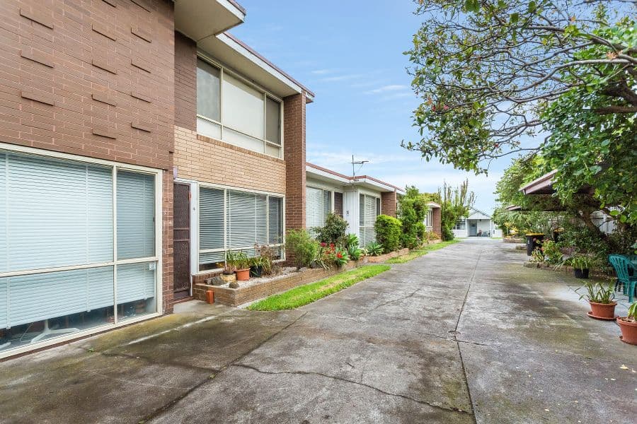2 Ashmore Avenue, Mordialloc VIC 3195, Mordialloc - Thumbnail 3