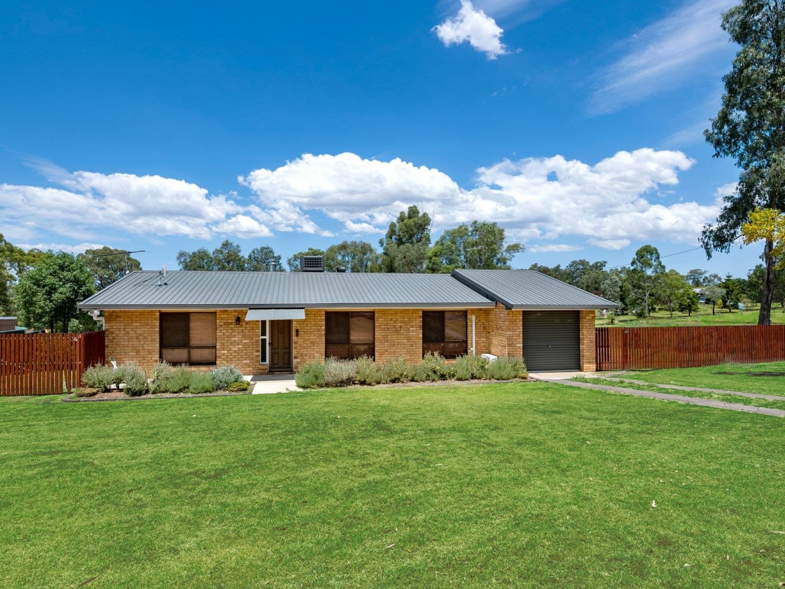 8 Bell Street, Rosenthal Heights - Thumbnail 4