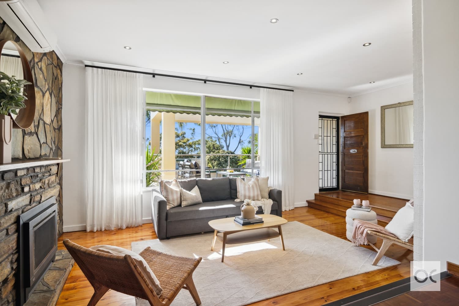 14 Alpha Crescent, Panorama - Thumbnail 4