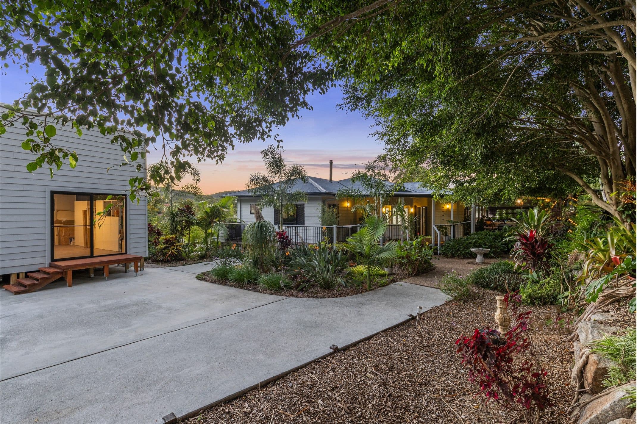 16 Emuglen Place, Ferny Grove QLD 4055, Ferny Grove - Thumbnail 2