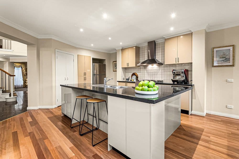 8 Merton Place, Mill Park VIC 3082, Mill Park - Thumbnail 4