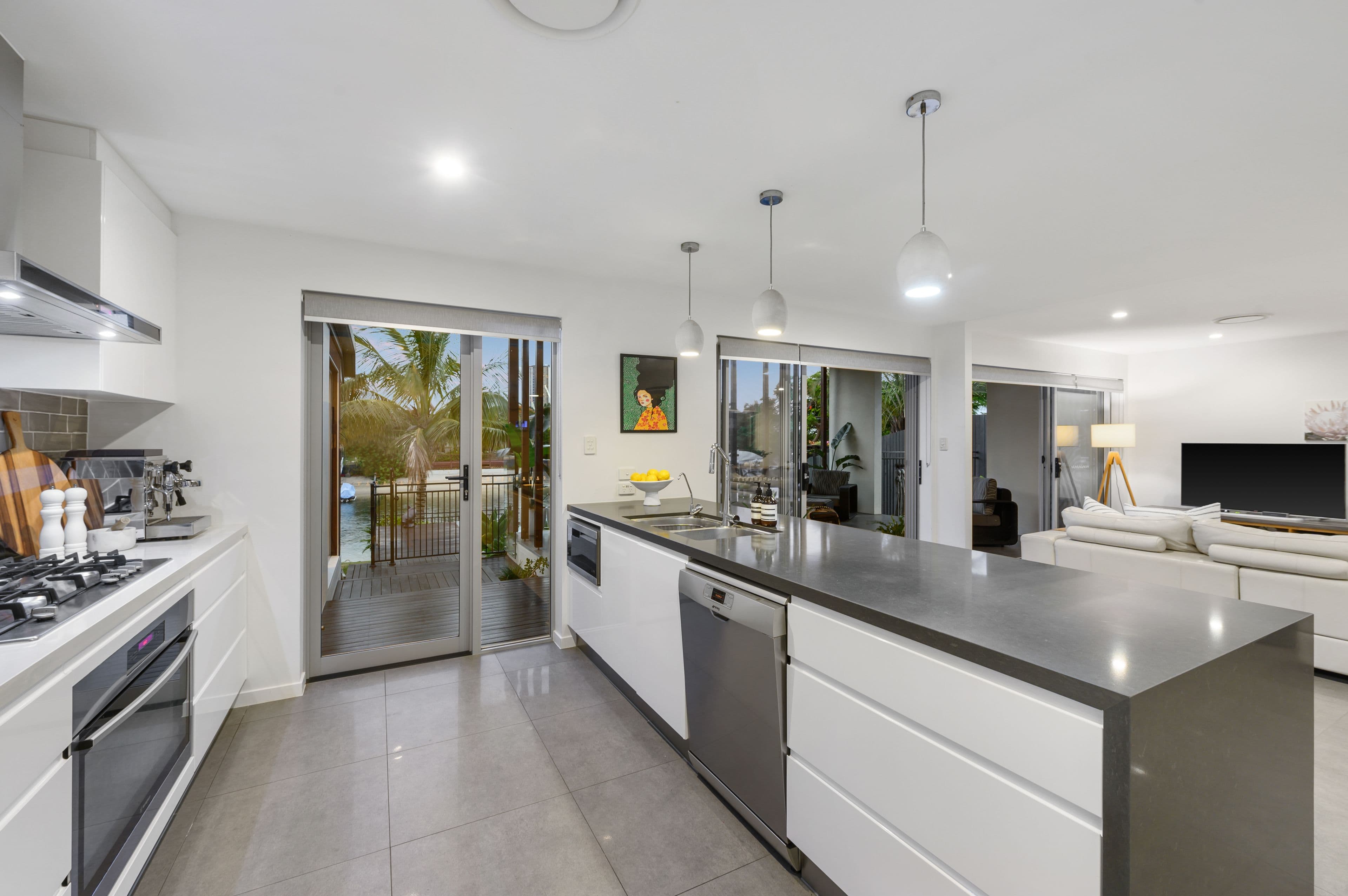 26 Gretel Drive, Mermaid Waters QLD 4218, Mermaid Waters - Thumbnail 4