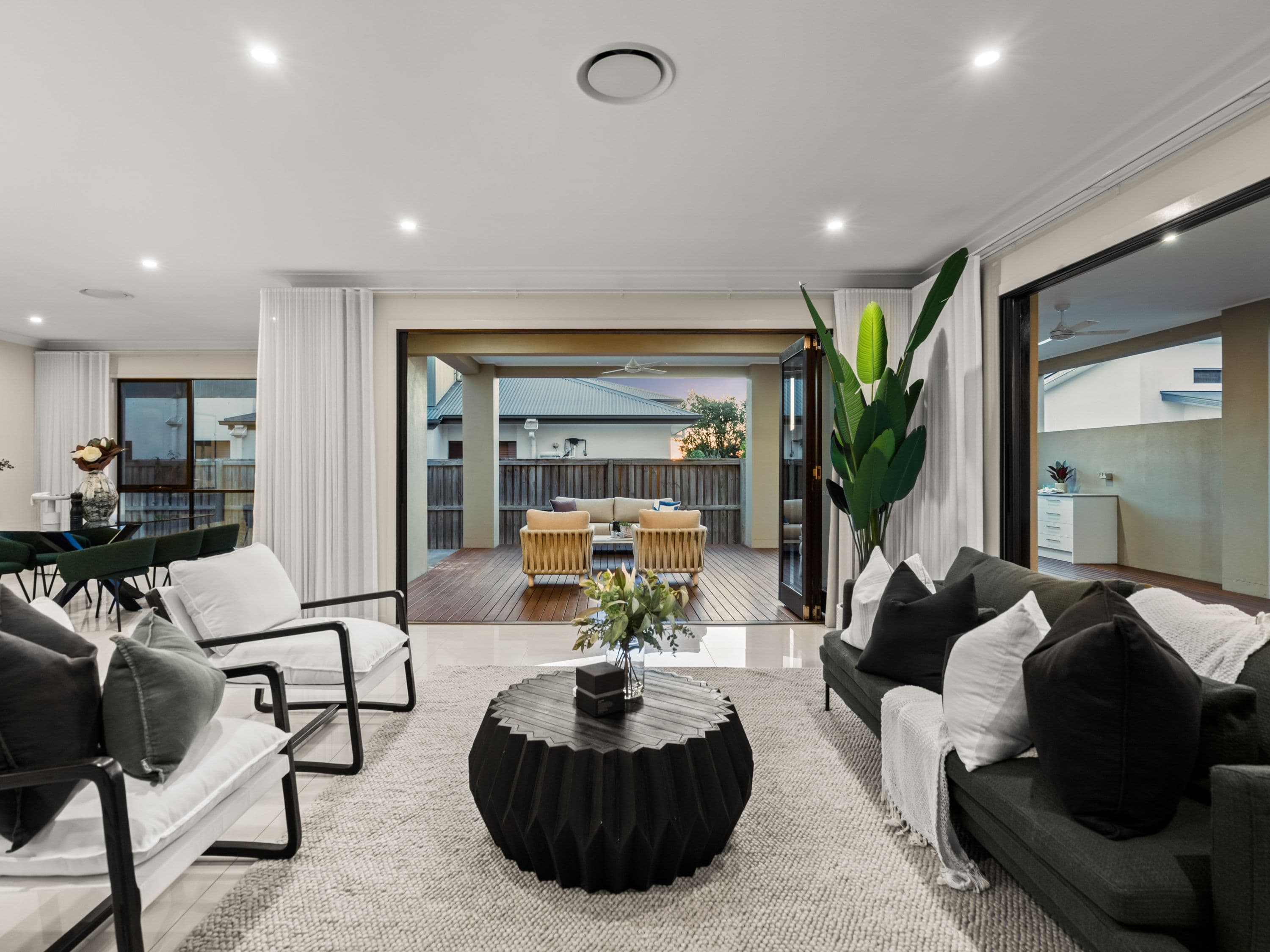 74 Cooper Crescent, Rochedale QLD 4123, Rochedale - Thumbnail 4