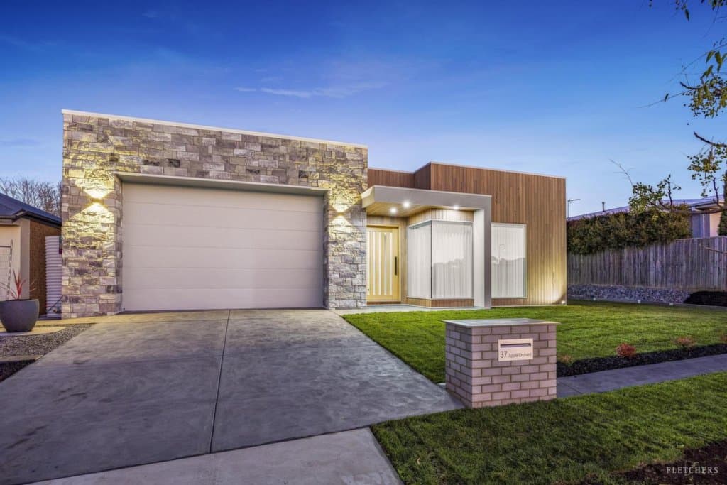 37 Apple Orchard Drive, Brown Hill - Image 1