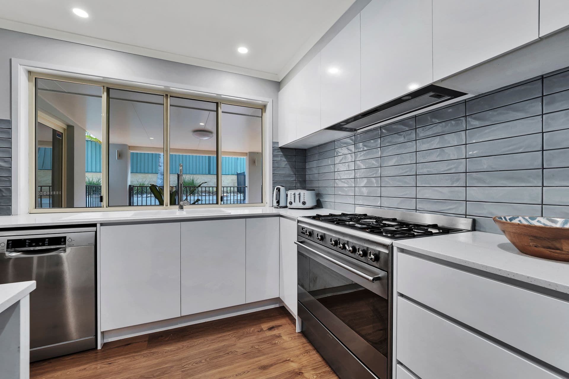 25 Hummingbird Crescent, Wishart QLD 4122, Wishart - Thumbnail 4