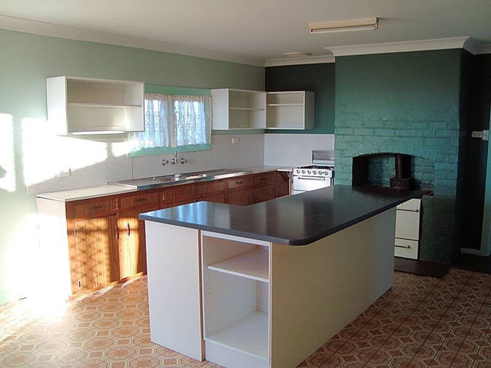 663 Ropers Road, Cardross - Thumbnail 2