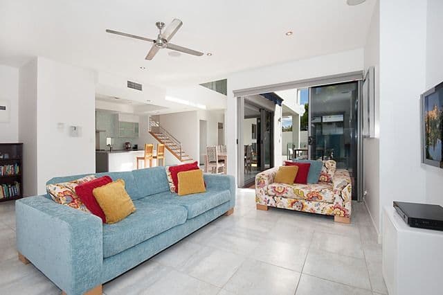 28 Redondo Avenue, MIAMI QLD 4220, Miami - Thumbnail 4