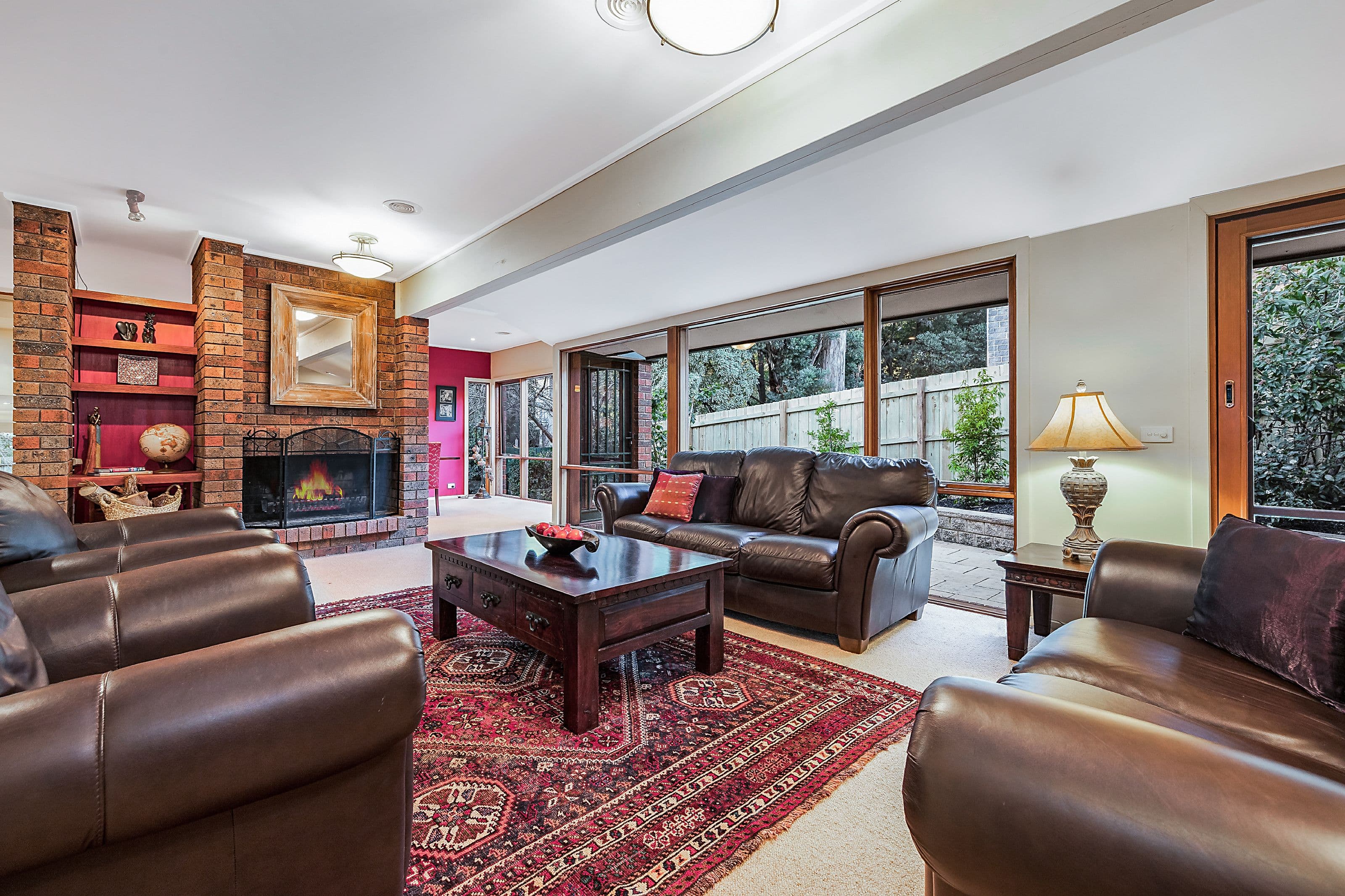21 Greenways Road, Glen Waverley VIC 3150, Glen Waverley - Thumbnail 2
