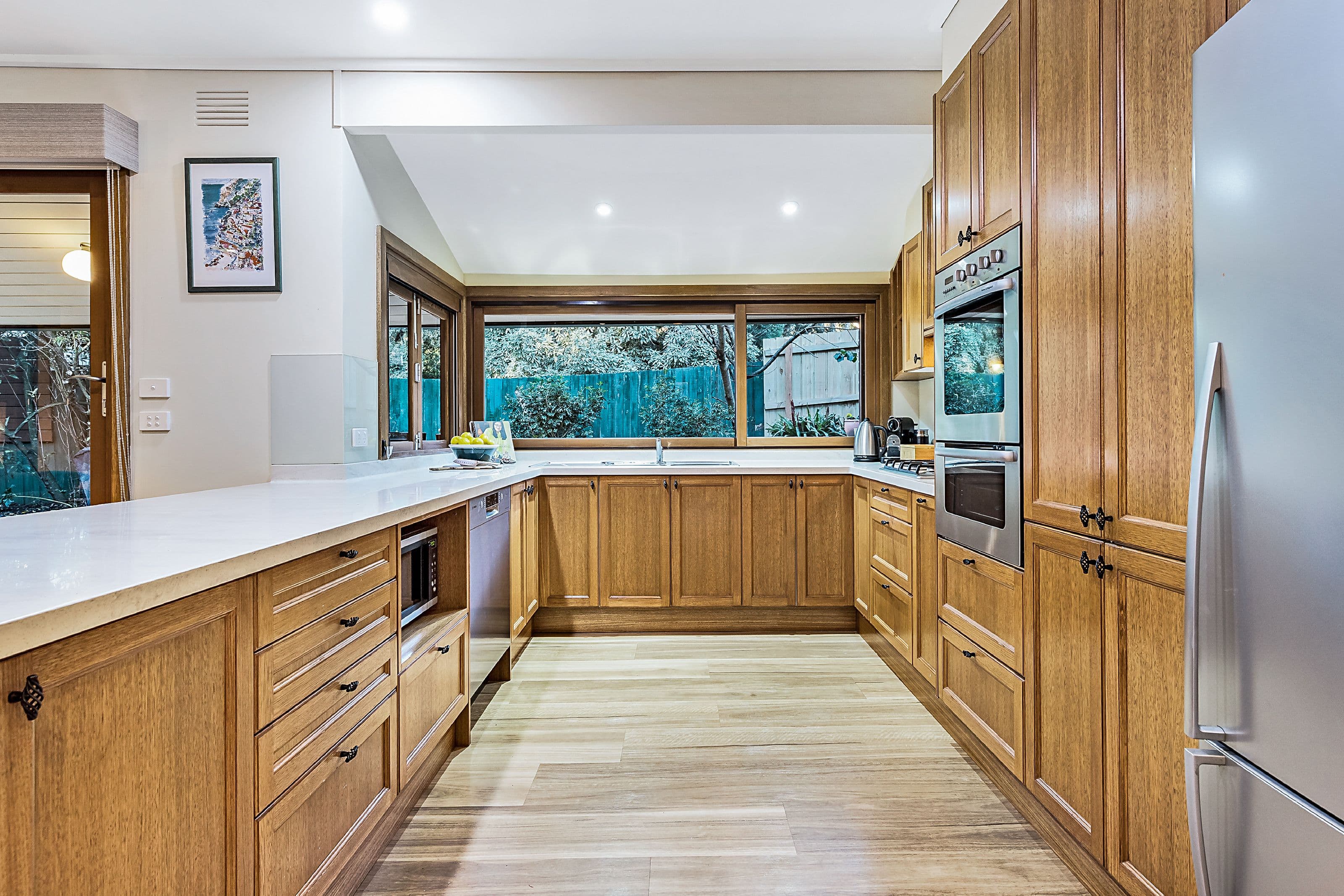 21 Greenways Road, Glen Waverley VIC 3150, Glen Waverley - Thumbnail 6