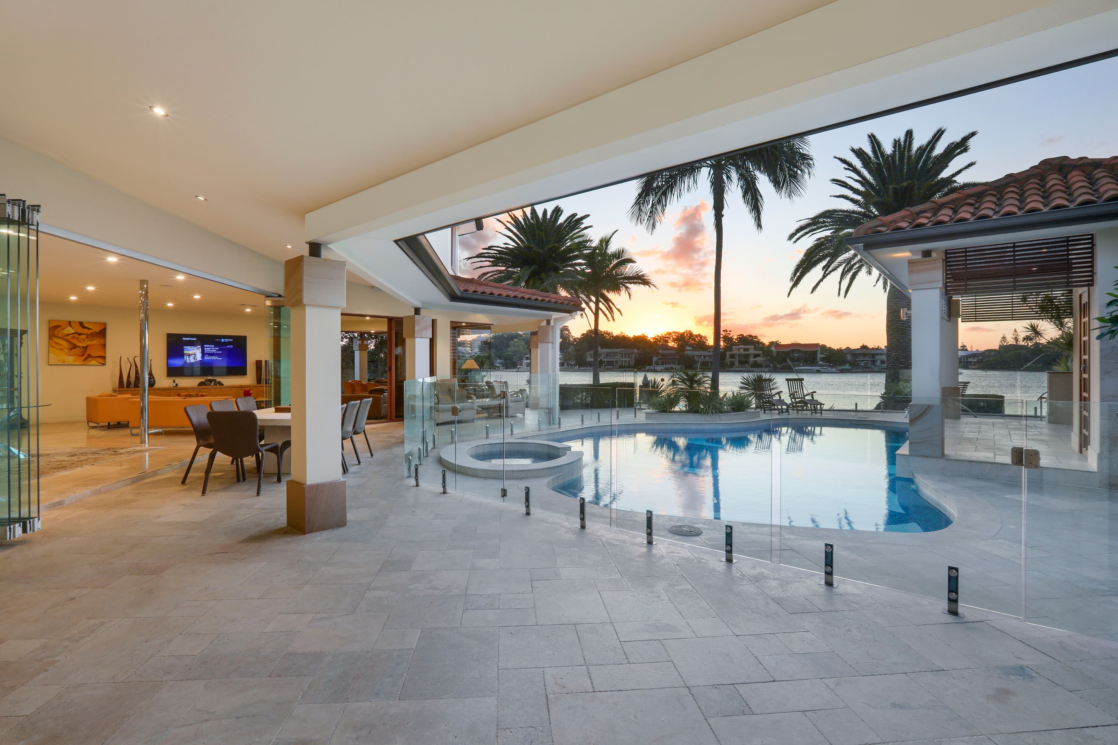 97 Commodore Drive, SURFERS PARADISE QLD 4217, Surfers Paradise - Thumbnail 7