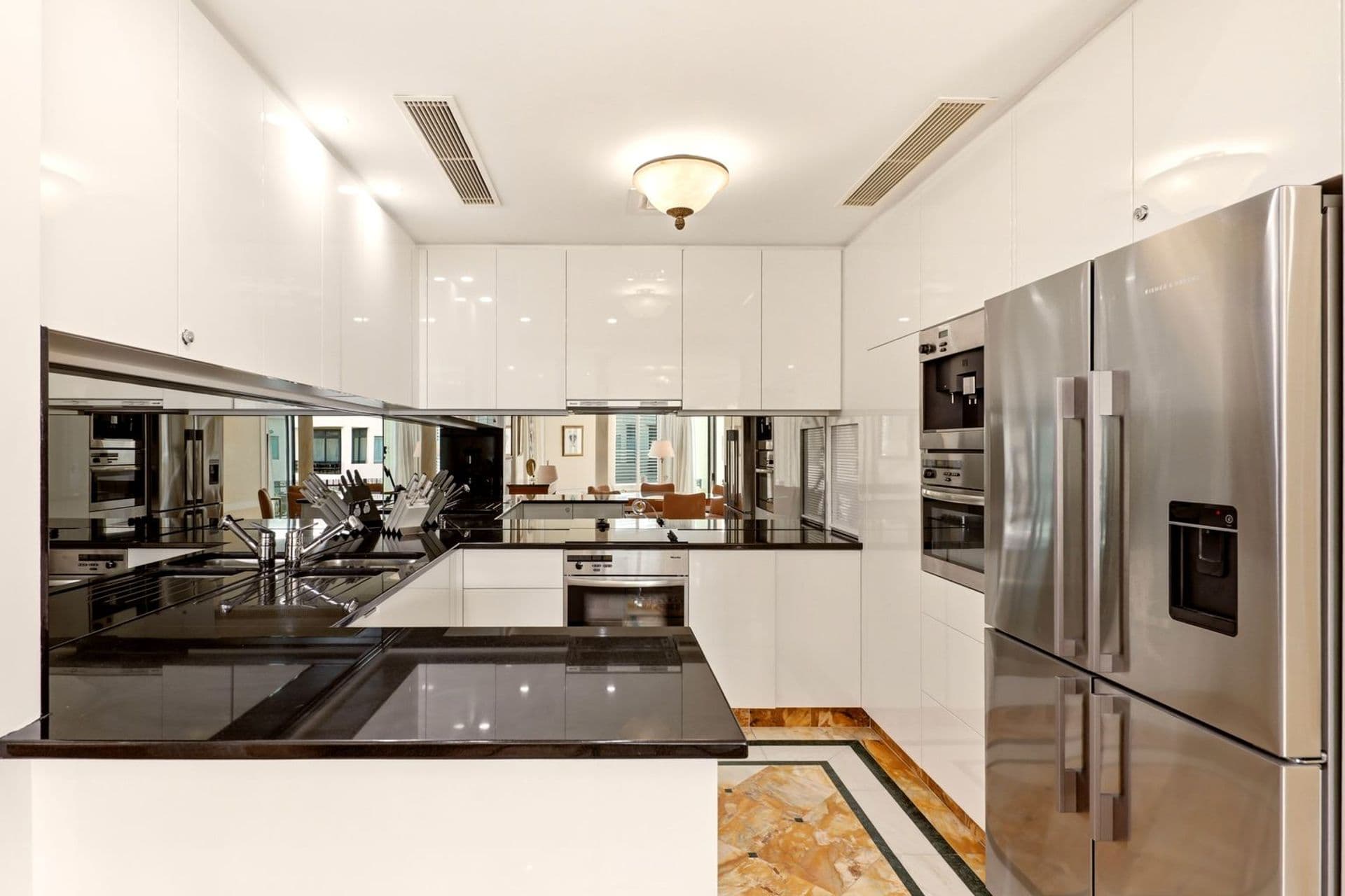 35/94 Seaworld Drive, Main Beach, QLD, 4217, Main Beach - Thumbnail 5