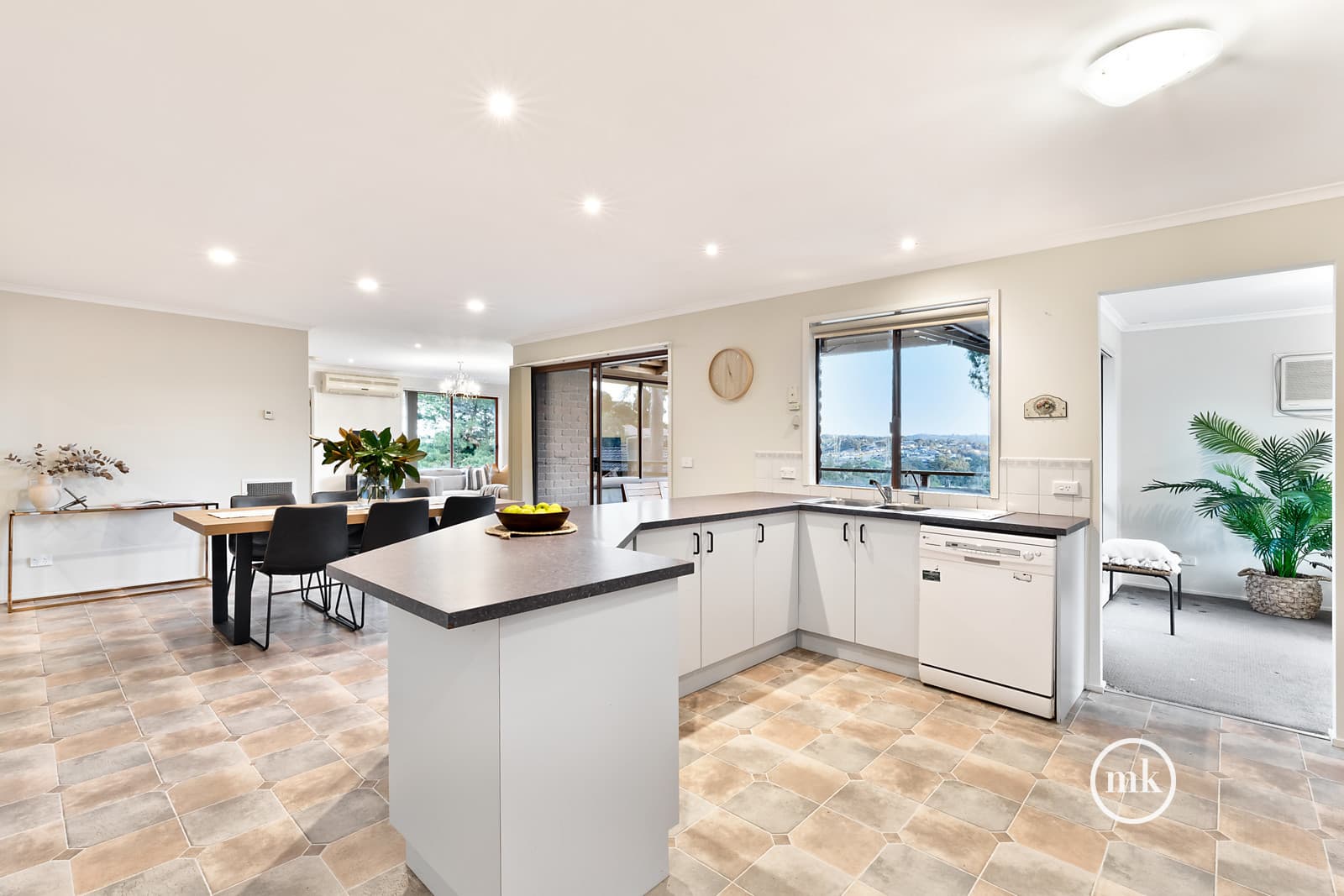 11 Kuranda Court, Wattle Glen, Wattle Glen - Thumbnail 7