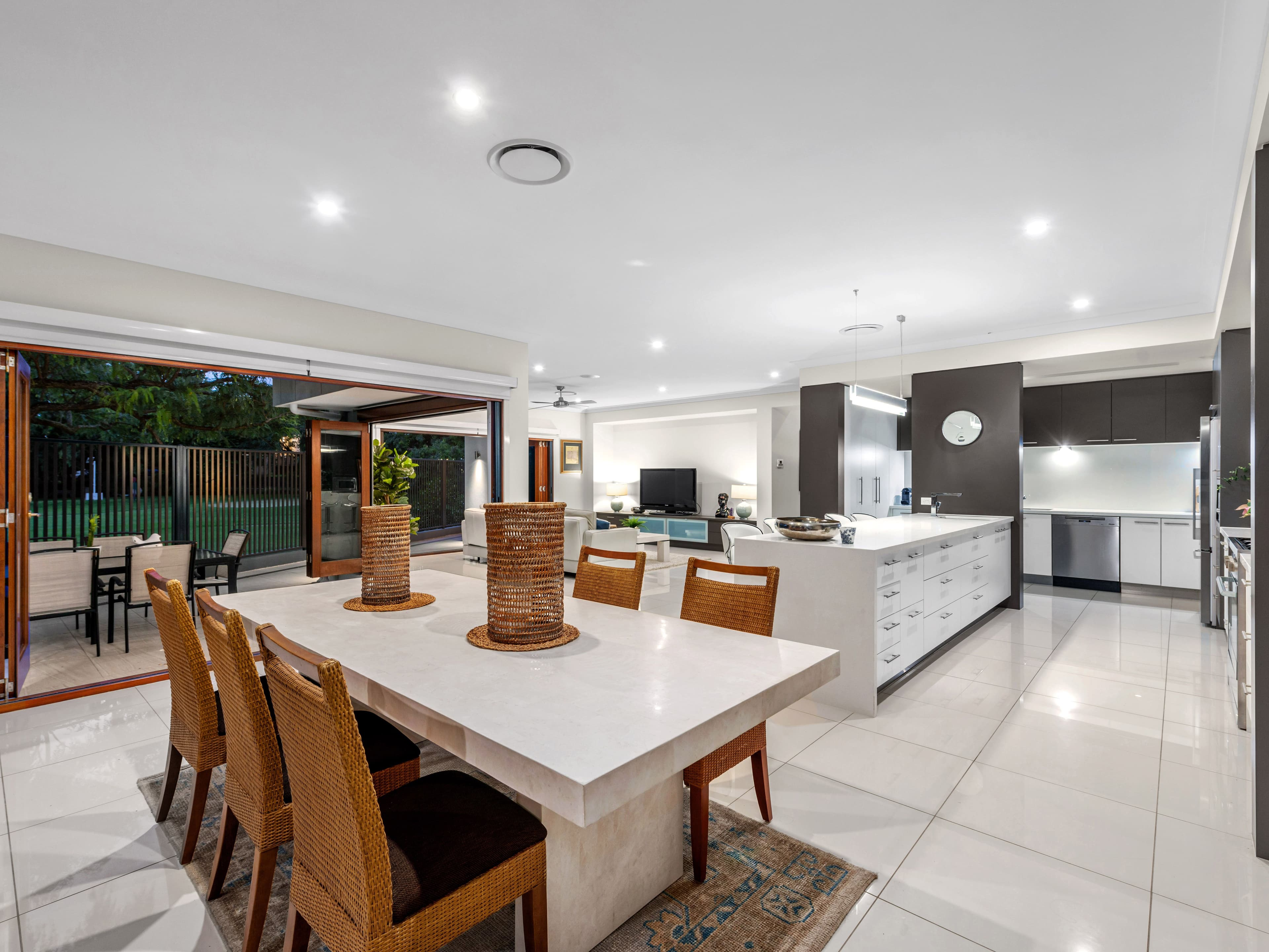 27 Bulimba Parade, Bulimba QLD 4171, Bulimba - Thumbnail 3