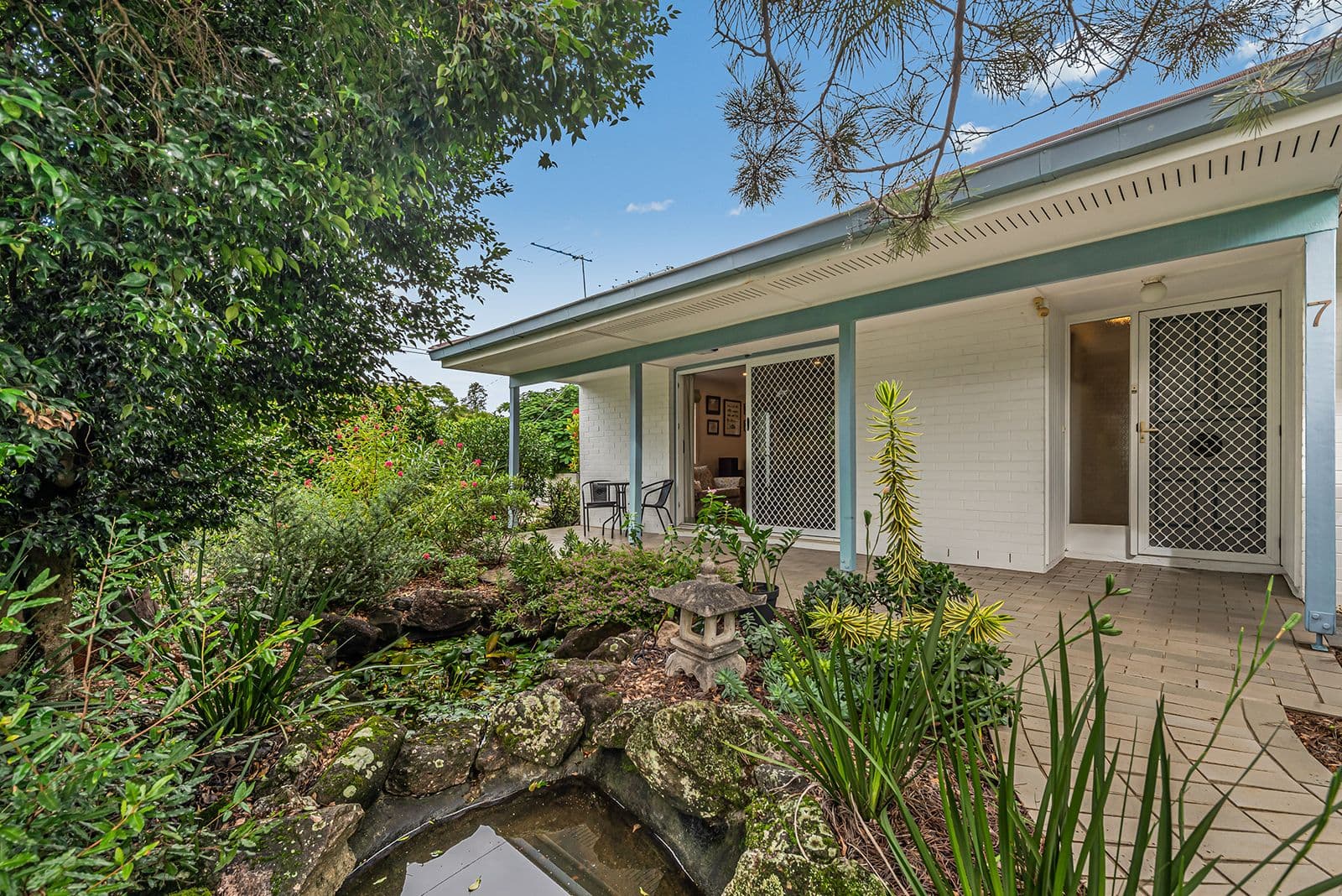 7 Glen Frew Street, Kenmore QLD 4069, Kenmore - Thumbnail 2