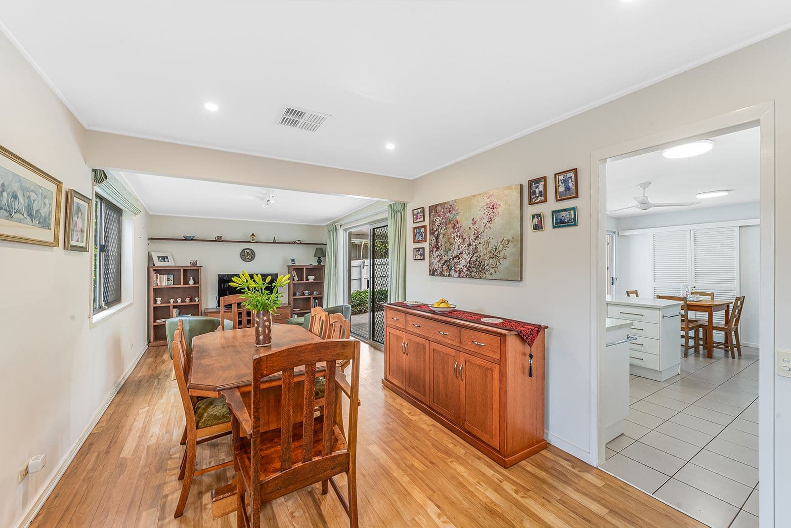 7 Glen Frew Street, Kenmore QLD 4069, Kenmore - Thumbnail 4