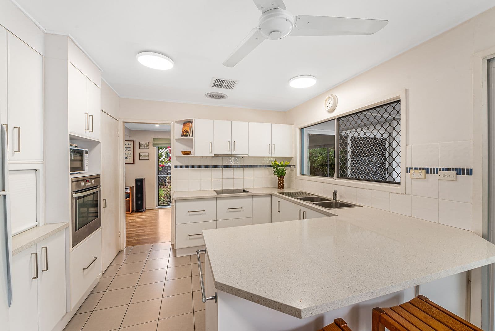 7 Glen Frew Street, Kenmore QLD 4069, Kenmore - Thumbnail 6