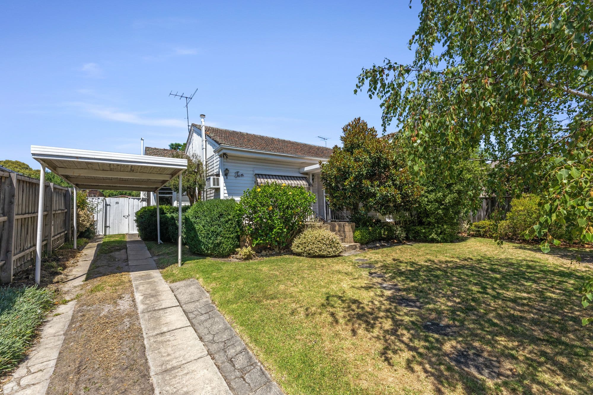 10 Iris Street, Burwood VIC 3125, Burwood - Thumbnail 3