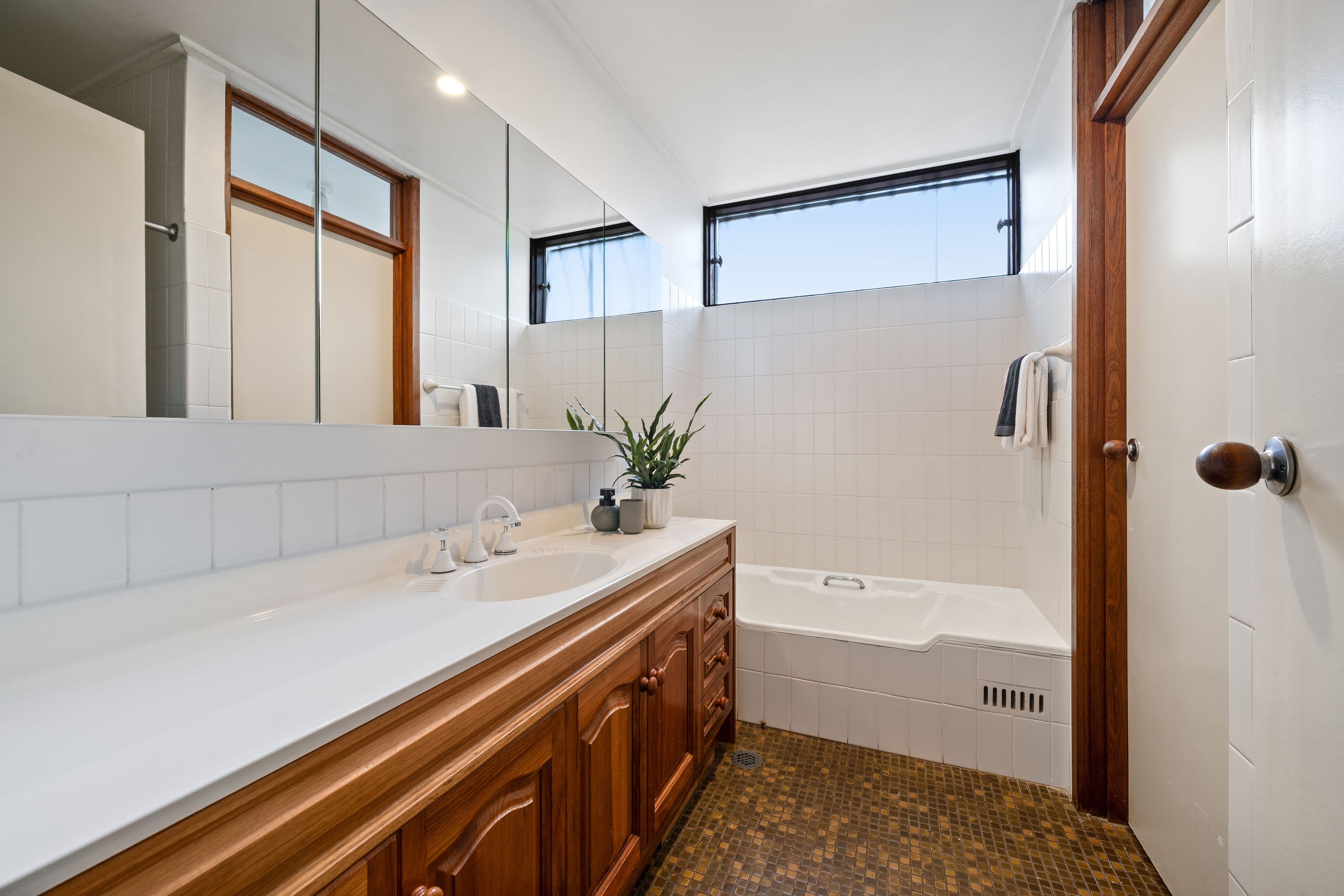 1 Bandjalong Crescent, Aranda ACT 2614, Aranda - Thumbnail 6
