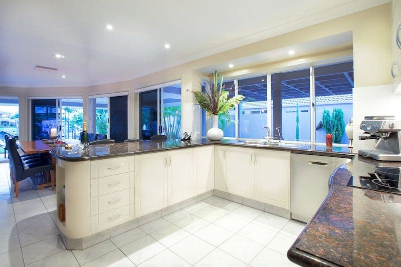 House 11, 16 Anchorage Drive, RABY BAY QLD 4163, Raby Bay - Thumbnail 6