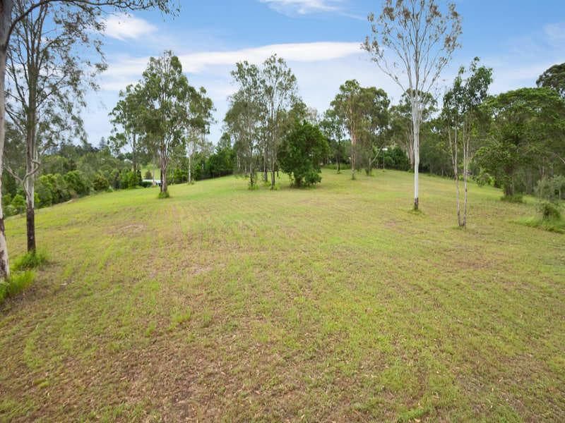 Lot 8, 17 Country Place, Brookfield - Thumbnail 8