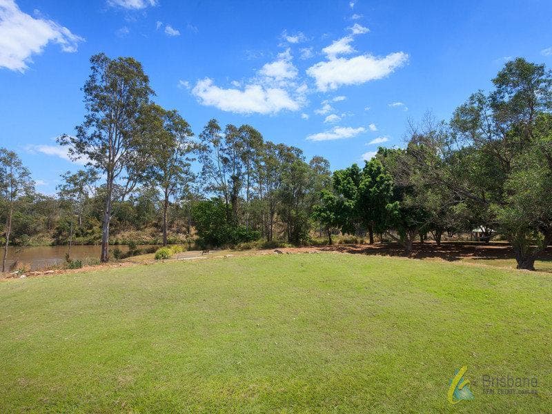 18 La Belle Court,  Westlake, Westlake - Thumbnail 4