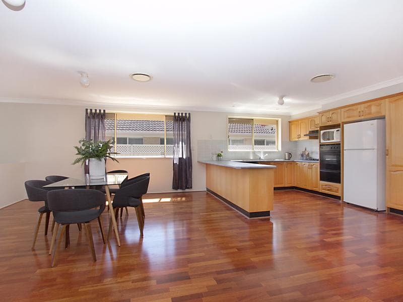 8/574																										New South Head Road, cnr St Mervyns Ave
														
								Point Piper, NSW 2027, Quakers Hill - Thumbnail 3