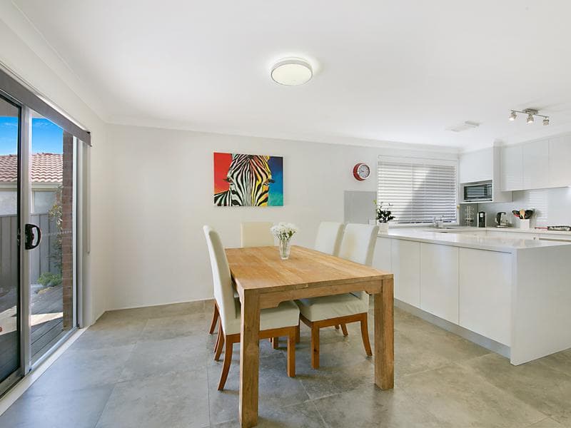 8/574																										New South Head Road, cnr St Mervyns Ave
														
								Point Piper, NSW 2027, Quakers Hill - Thumbnail 3
