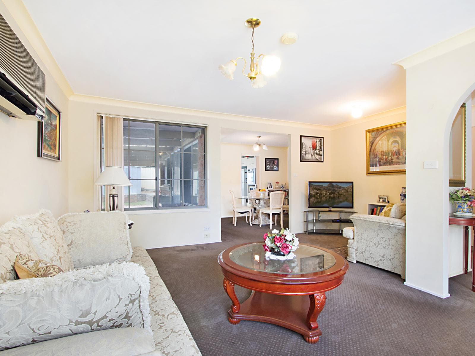 34 Goddard Crescent, Quakers Hill, Quakers Hill - Thumbnail 2